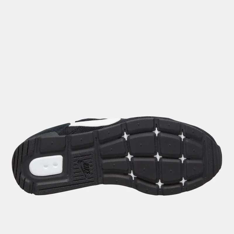 نايكي فينشر رانر حذاء للنساء