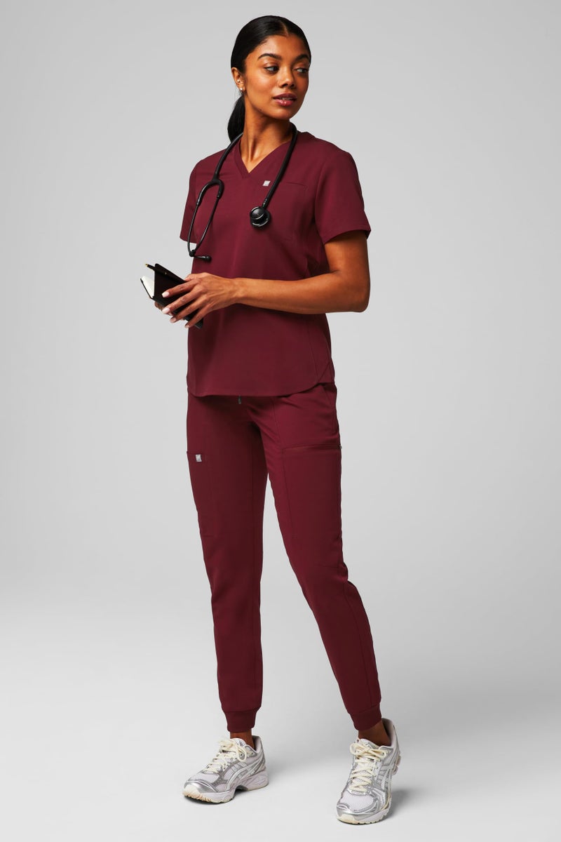 Fabletics Women's Active Scrub Jogger - MotionTech, 4-Way Stretch, Pocket-Packed, Lightweight, Semi-Slim Fit, M/Regular 28 in | 28, Wine - Image 3