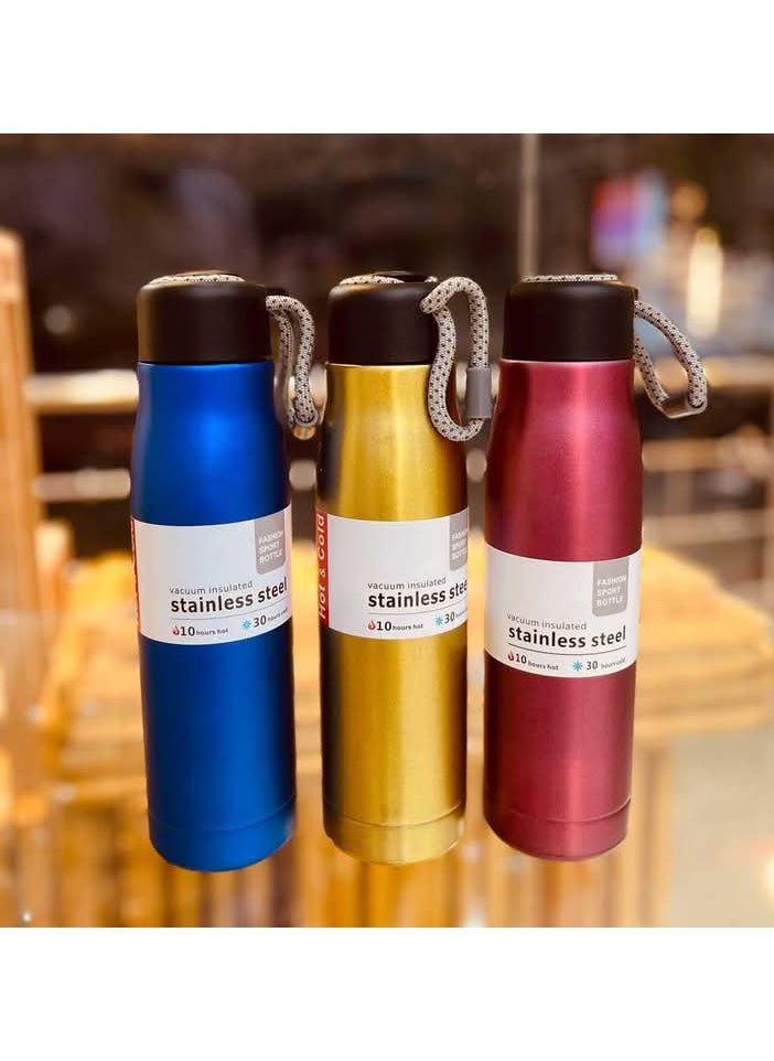 500 stainless steel water bottle sealing double layer vacuum BPA free and environmentally friendly insulated cup keeps hot or cold water. With a capacity of 500 multicolor