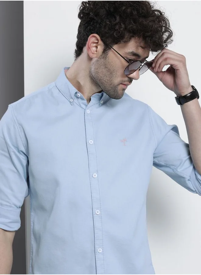 شركة المرآب الهندية Men Slim Fit Placement Embroidered Full Sleeves Cutaway Collar Casual Shirt