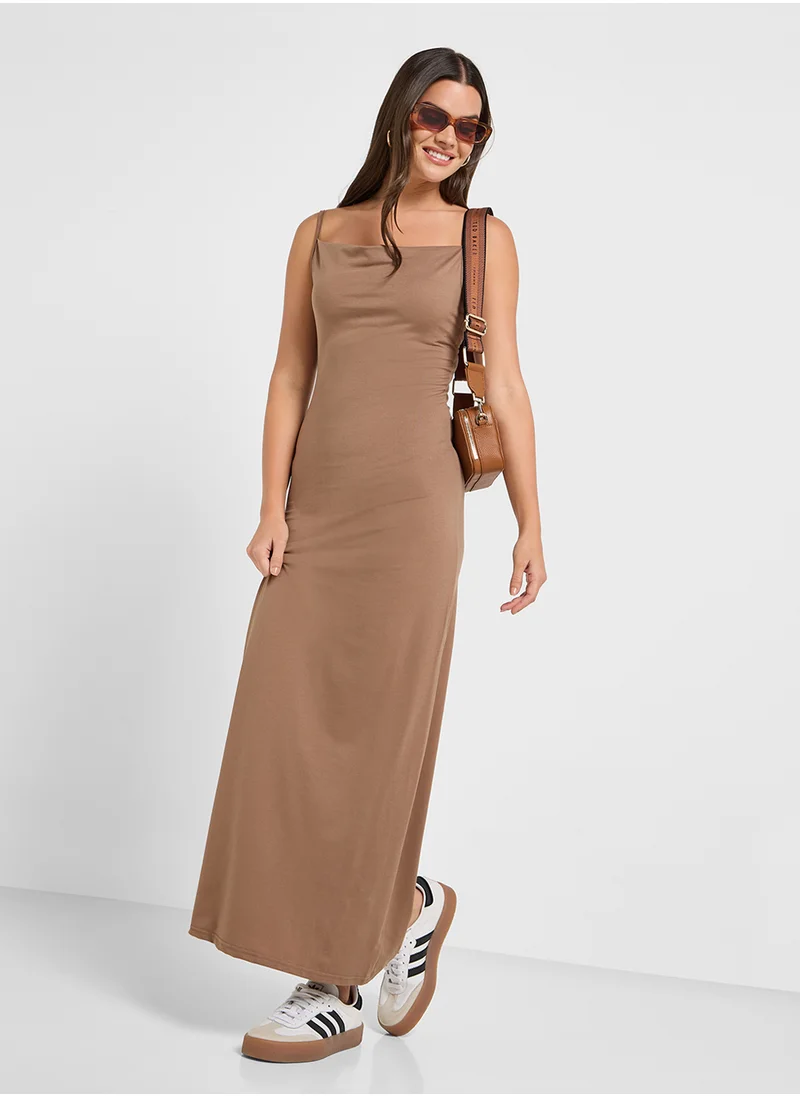 جينجر بيسيكس Cami Slinky Maxi Bodycon Dress