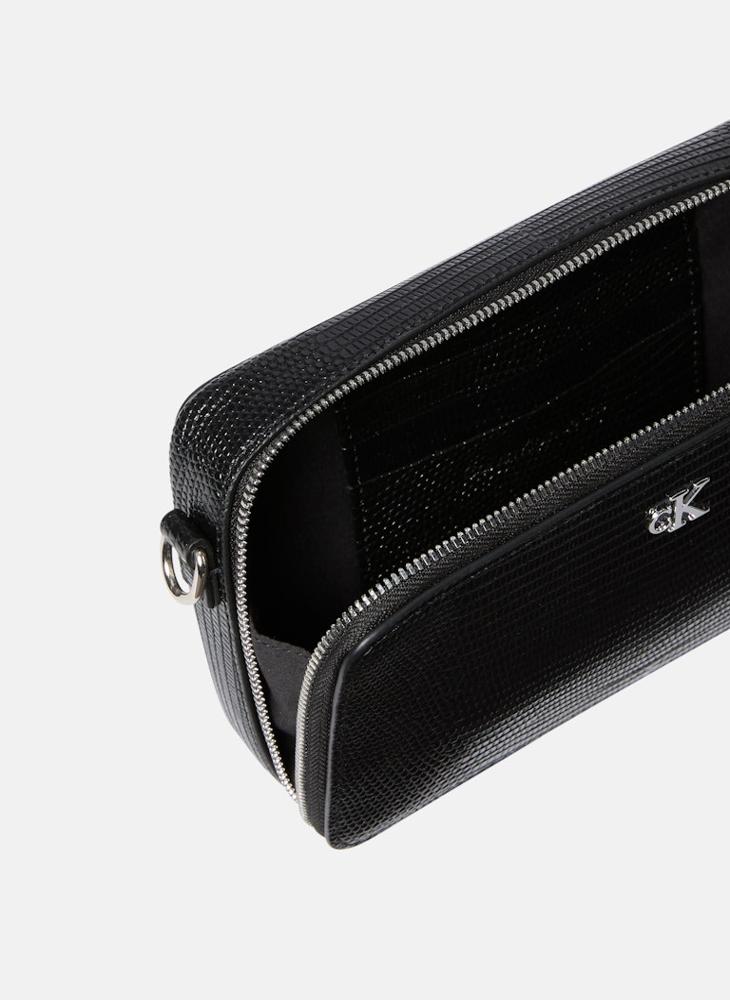كالفن كلاين جينز حقيبة كروس بودي بتفاصيل سلسلة - Image 4