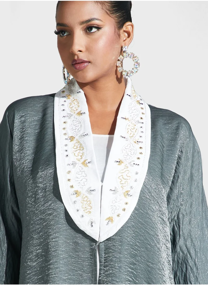آرا Flared Sleeve Lapel Detail Abaya
