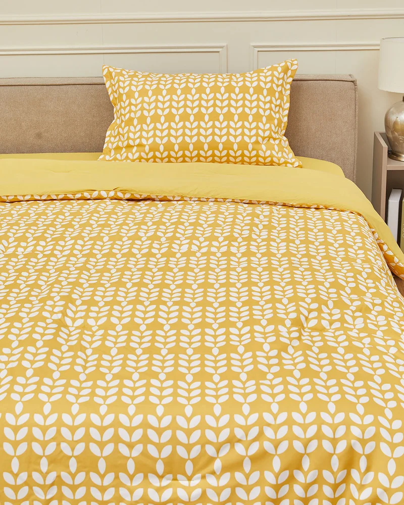 REDTAG Yellow 3-Piece Floral Printed Comforter Set (220 x 160 cm)