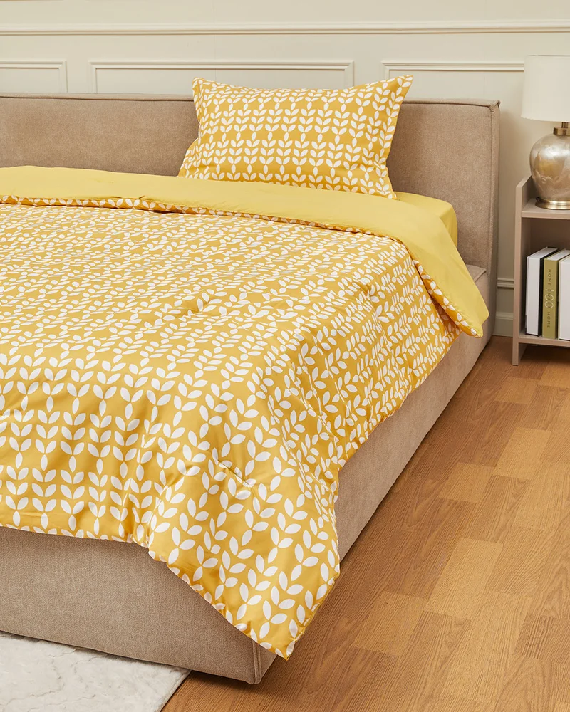 REDTAG Yellow 3-Piece Floral Printed Comforter Set (220 x 160 cm)