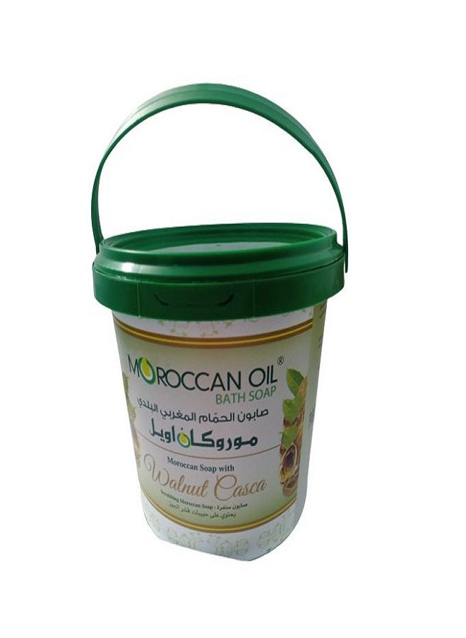 Moroccan Oil - Organic Bucket Bath Soap With Walnut Casca 850gmOil - Image 1