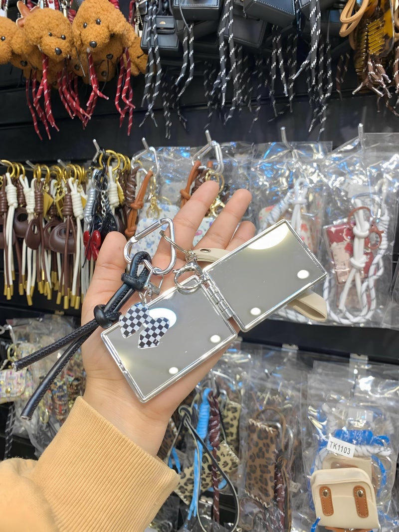 Leather - Stylish handheld mirror with ultra-clear glass surrounded by durable artificial leather frame and a snap closure guard ensuring long-lasting pristine condition. (option 5) - Image 3