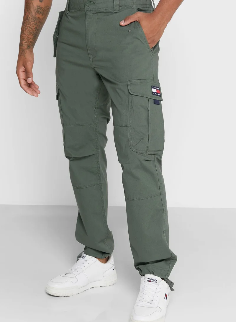 TOMMY JEANS Essential Relaxed Fit Cargo Pant