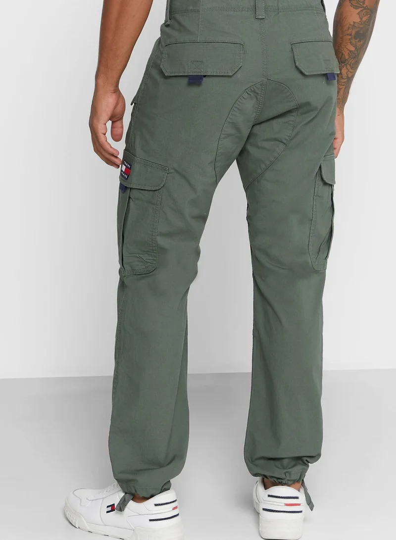 TOMMY JEANS Essential Relaxed Fit Cargo Pant