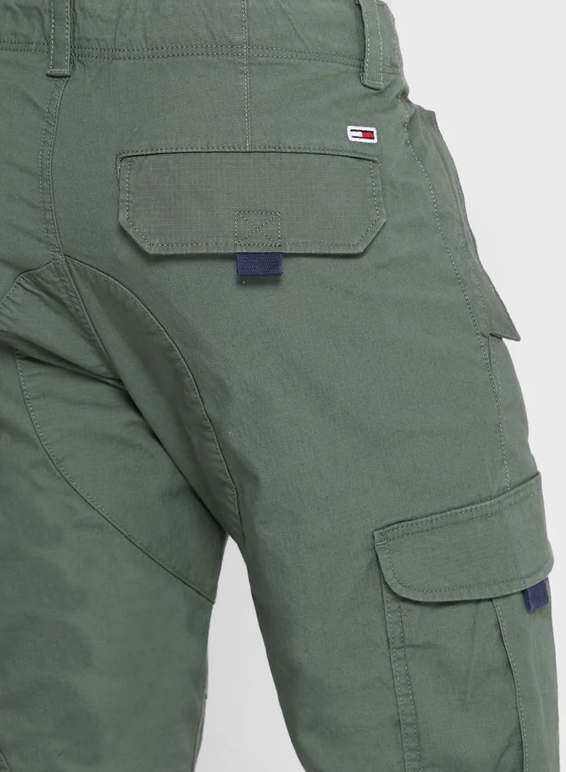 TOMMY JEANS Essential Relaxed Fit Cargo Pant