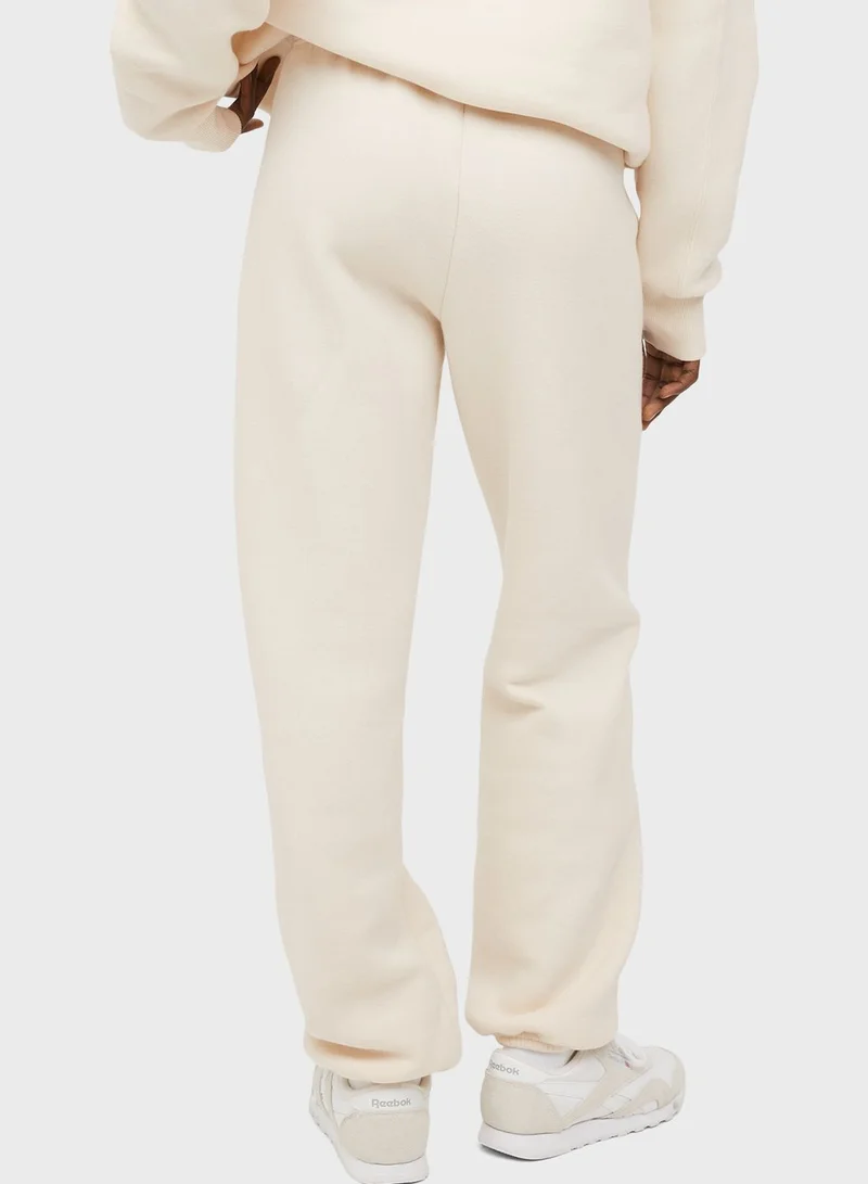 آري من امريكان ايجل High Waist Cuffed Sweatpants