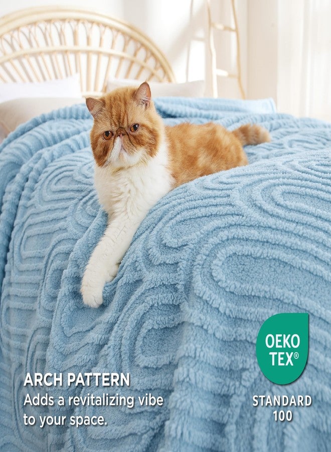 Bedsure Blue Throw Blanket for Couch - Super Soft & Cozy Summer Blankets for Women, Fluffy Fleece Throw for Girls, for Women, Ideal for Room, Home & Bedroom Decor, 50x60 Inches - Image 4