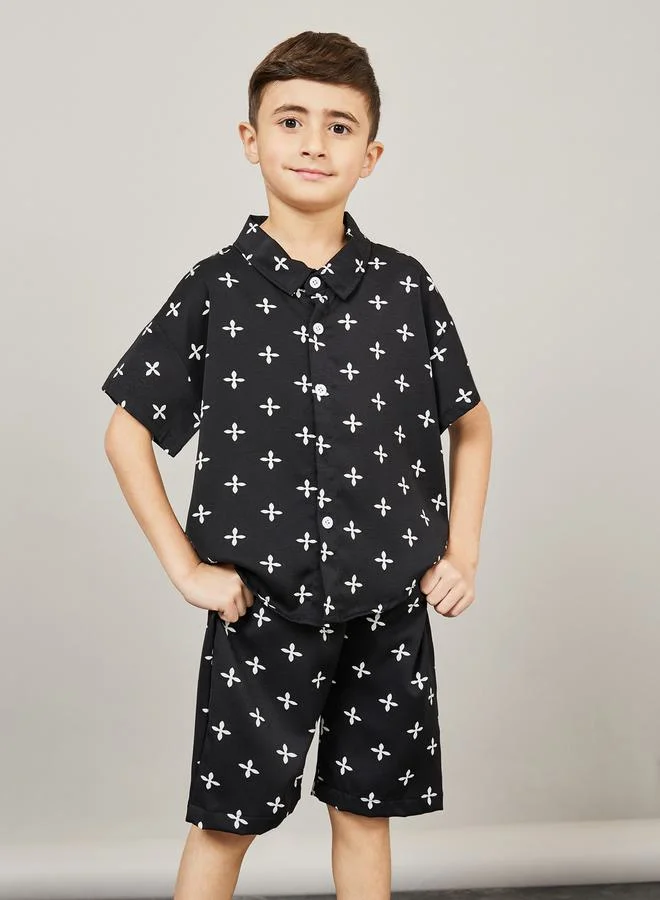 ستايلي Drop Shoulder All Over Print Shirt & Short Set