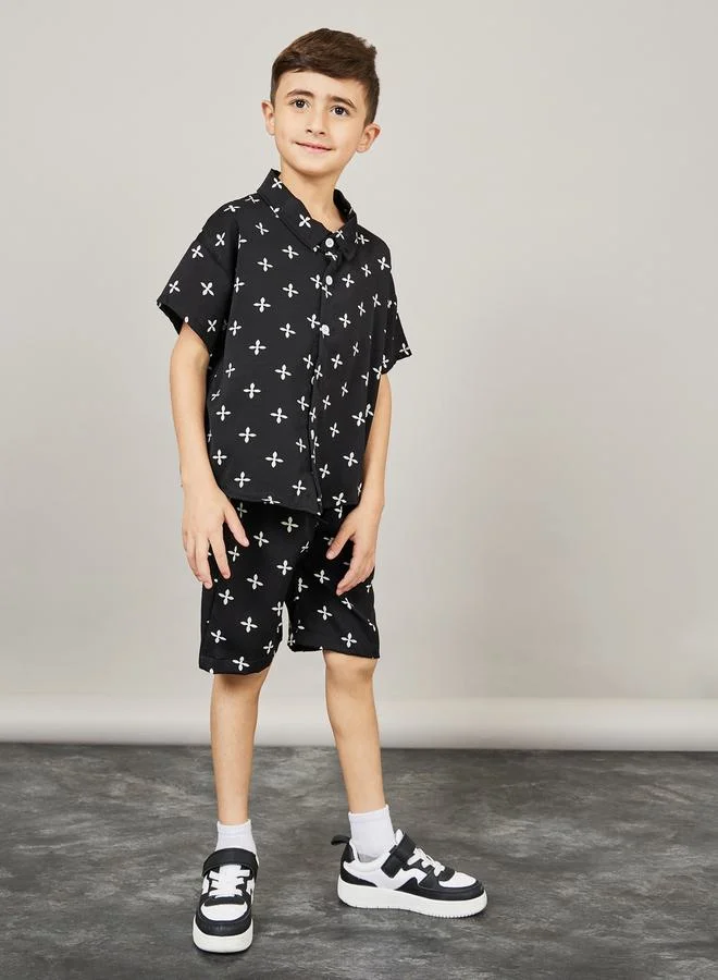 ستايلي Drop Shoulder All Over Print Shirt & Short Set