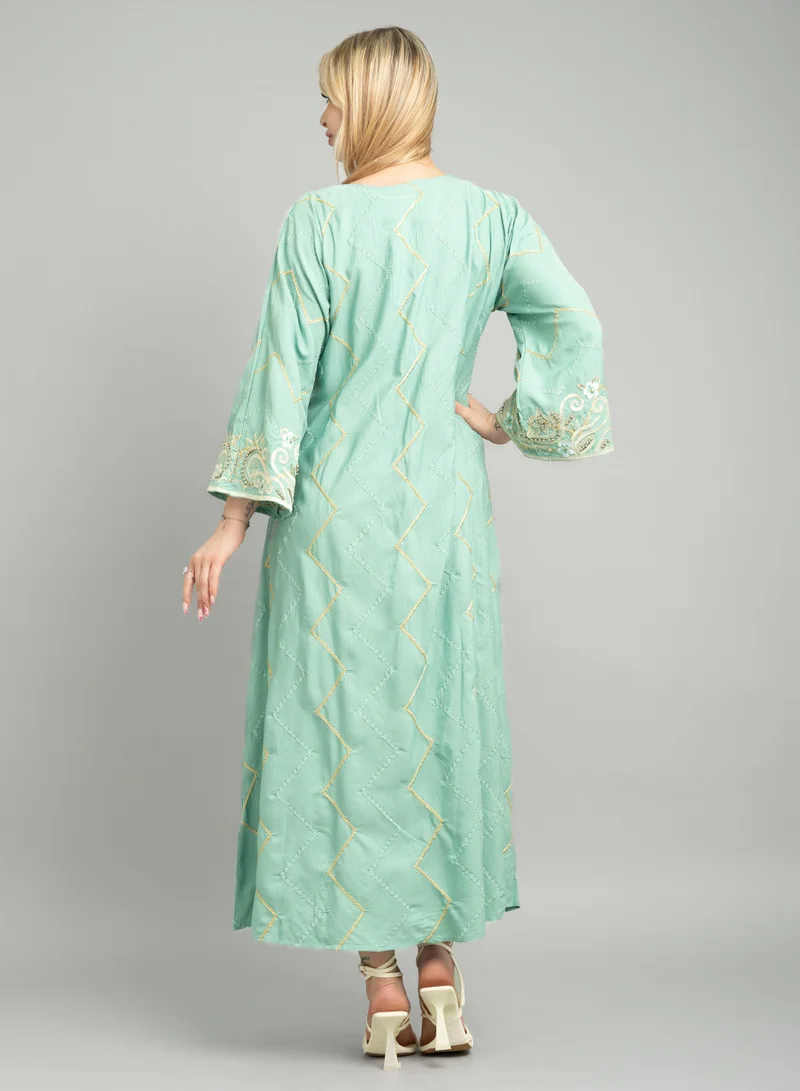 اكسا جلابية عصرية مطرزة CJ1079 اخضر
