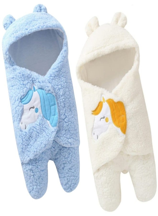 First Kick مجموعة بطانيات الأطفال حديثي الولادة من فيرست كيك، عبوة من قطعتين، لون أبيض وأزرق سماوي، تتضمن غطاءً فائق النعومة للأطفال، مصنوعًا من الصوف المتين والبوليستر، بالإضافة إلى كيس نوم للأطفال الرضع (76 سم × 70 سم، من 0 إلى 6 أشهر). - Image 1