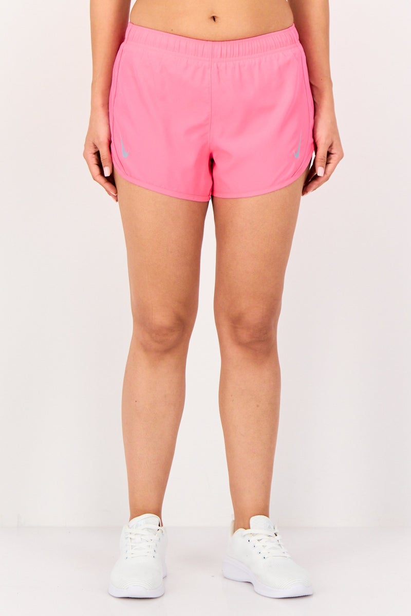 Nike شورتات جري للنساء 2 في 1 بتقنية دري فيت، وردي - Image 1