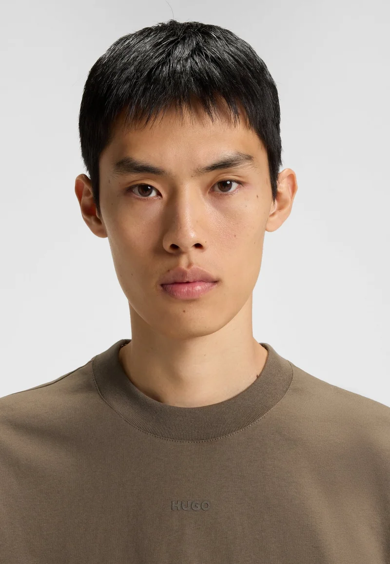 HUGO Relaxed-fit T-shirt in cotton with logo print