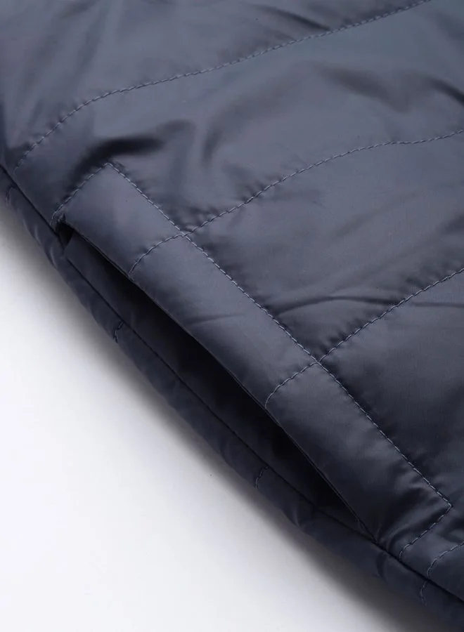شركة المرآب الهندية Men Slim Fit Colourblocked Puffer Jackets