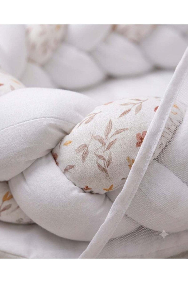 Portable Newborn Bed with Comfortable Nest Design and Mosquito Net - Image 3