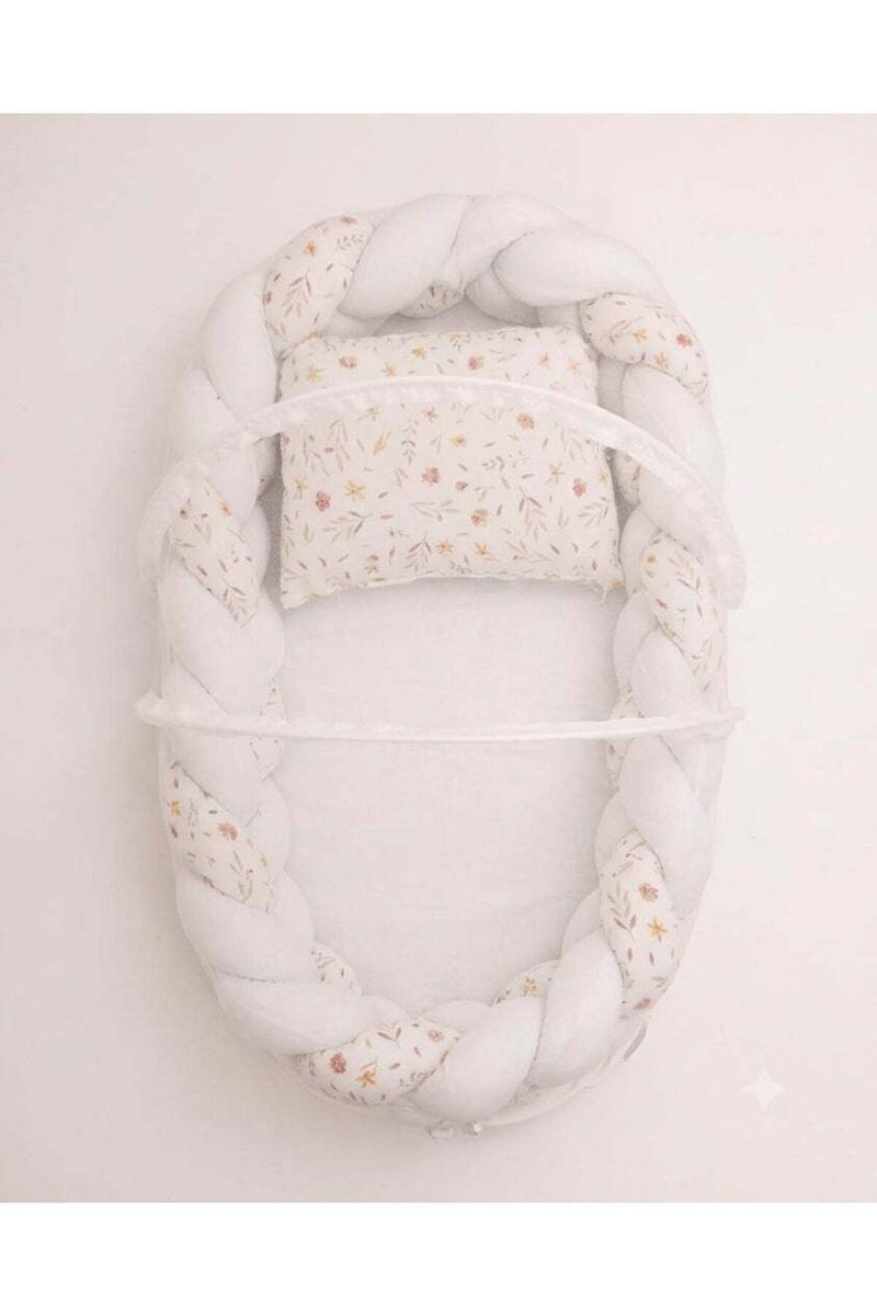 Portable Newborn Bed with Comfortable Nest Design and Mosquito Net - Image 2