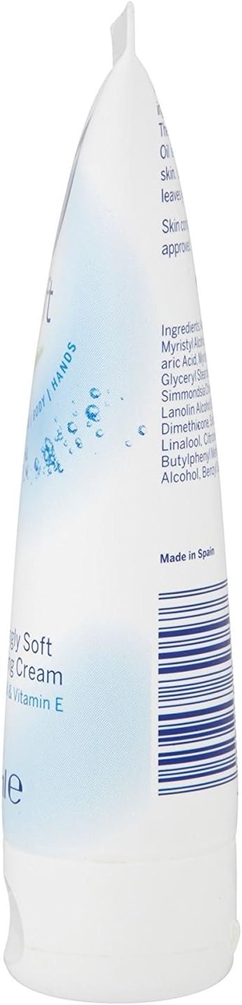 Nivea Soft Refreshingly Moisturising Cream 200 ml Pack of 3