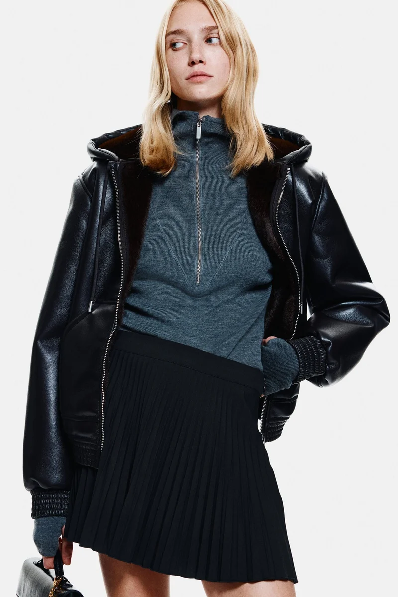 H&M Pleated mini skort