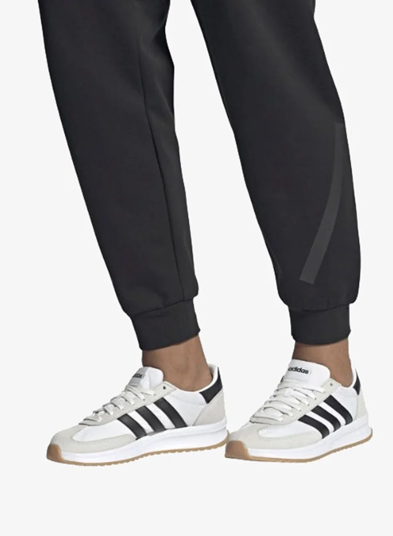 Run 70S 2.0 Shoes