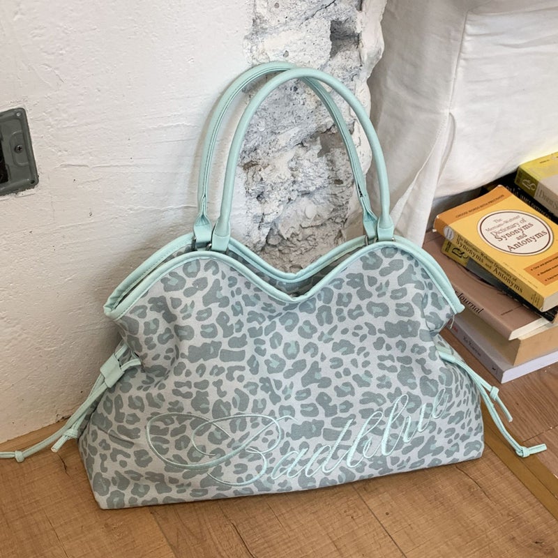 Women's Large Leopard Print Canvas Crossbody Bag - Image 4