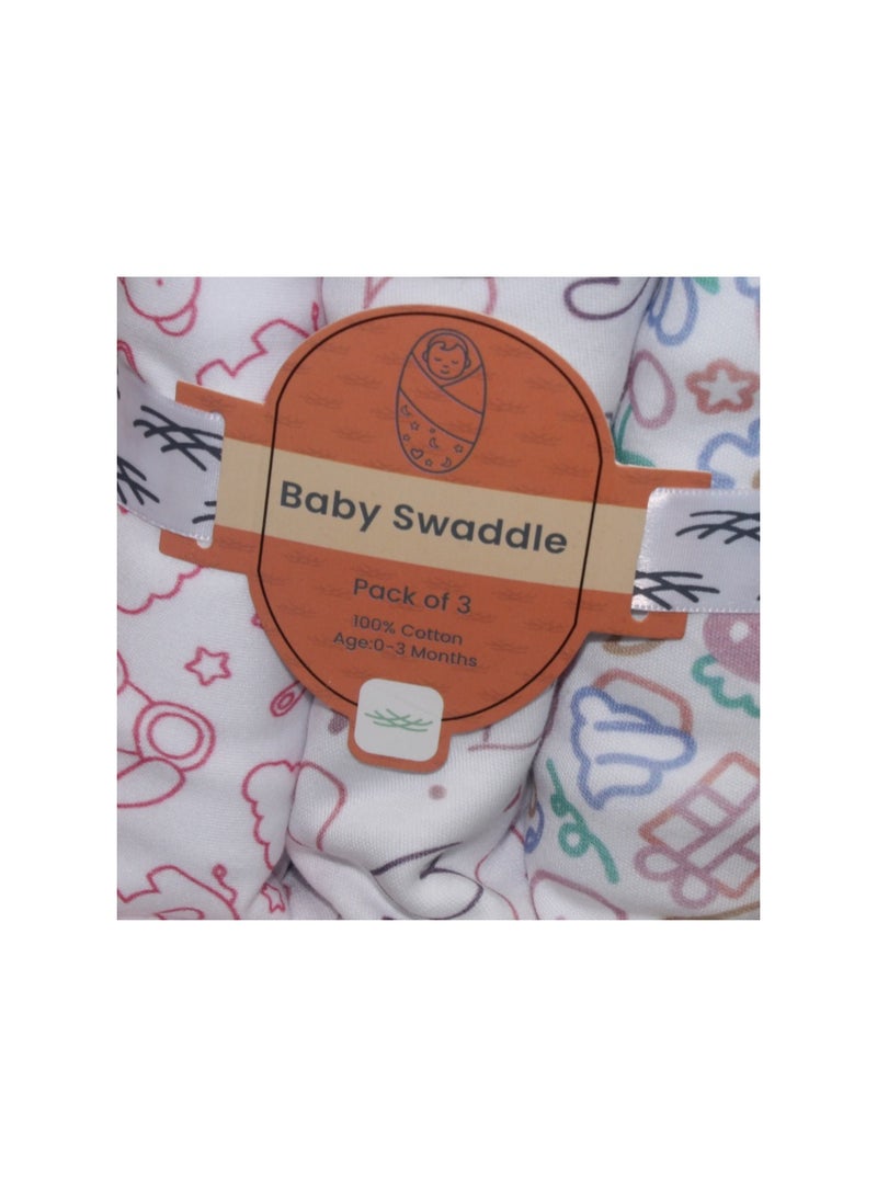 بيتي بيبي طقم لفافة قطنية للأطفال مع قبعة (3 قطع) - مطبوعات حمراء عليها ألعاب وقلوب وزينة استحمام - Image 3