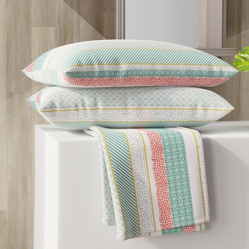 Layers Zen Cotton Blend Double Bedsheet Set (Oeko Tex Certified) | 1 Double Cotton Bedsheet & 2 Pillow Covers | Breathable & Anti-Wrinkle | 225 CVC | (Border Print, Green) - Image 1
