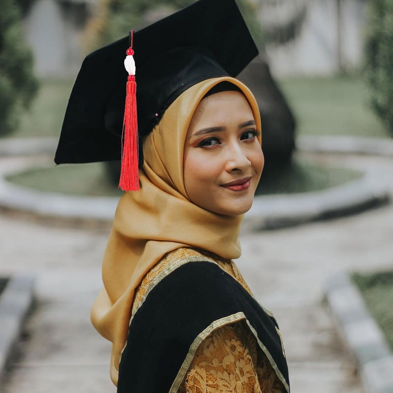 Uonlytech: مجموعة من 18 قطعة من الزخارف المصنوعة يدويًا من الخيوط الحريرية الناعمة، تشمل تربولينات معلقة وقلادات للديكور المنزلي بطراز ريترو، ويمكن استخدامها أيضًا كإكسسوارات للحرف اليدوية أو لتزيين القبعات أو السيارات، مناسبة للغرف والمنازل. - Image 5