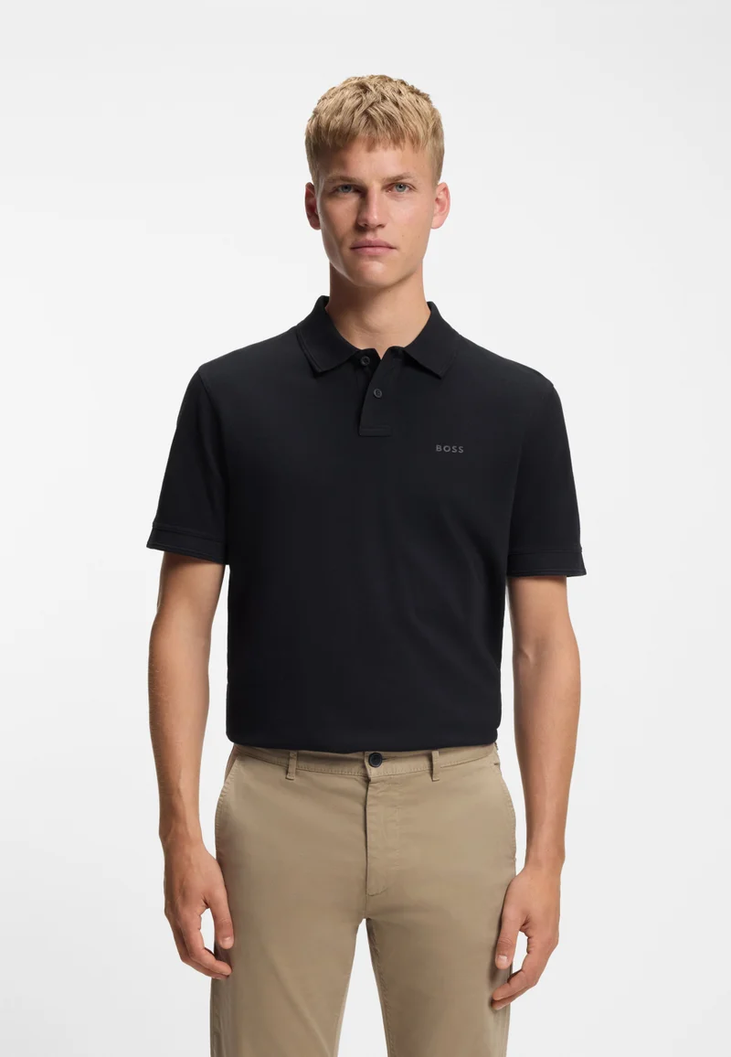 بوس تيشيرت بولو قطن بيكيه بطبعة شعار