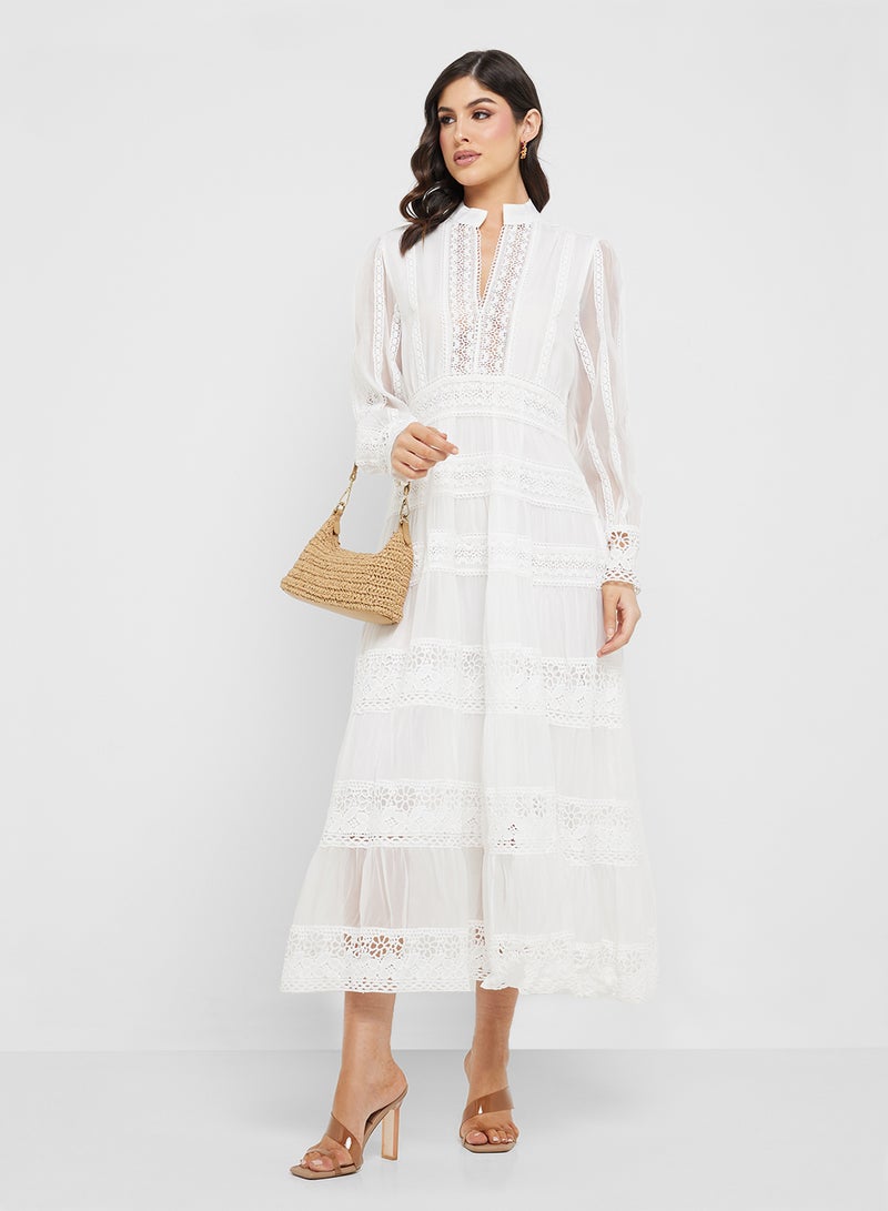 خزانة فستان مزين بالدانتيل - Image 1