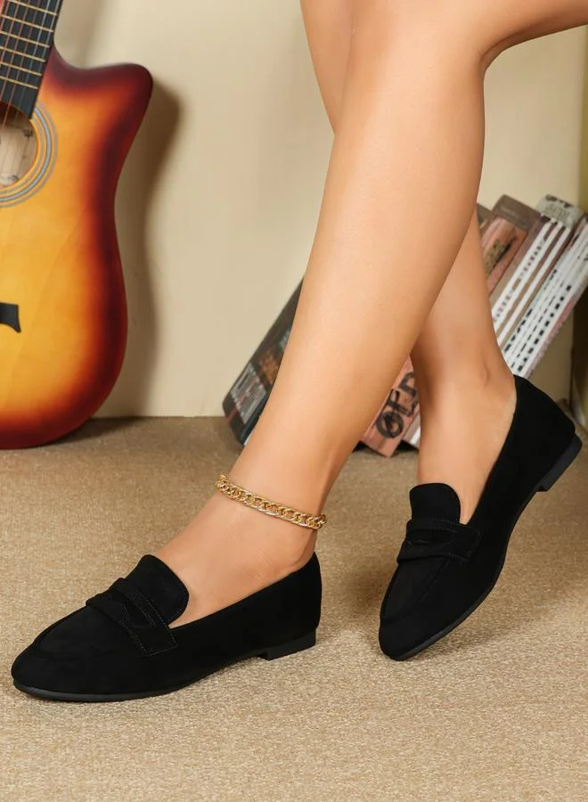 سنيك ايه بيك حذاء لوفرز بيني سادة بمقدمة ألموند