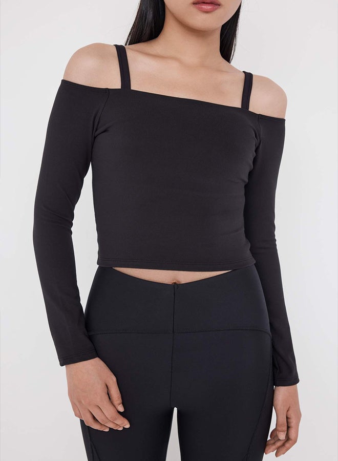 trendyol Black Soft Brushed Fabric Strap Detailed Sports Top/Blouse - Image 3