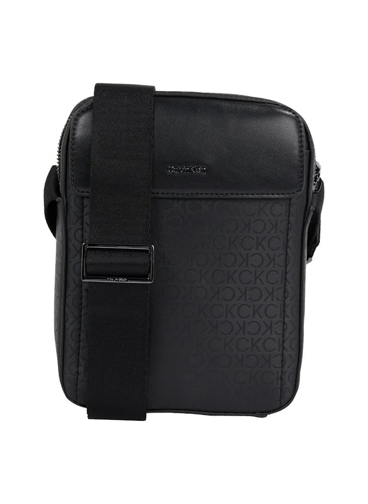 CALVIN KLEIN SLEEK REPORTER BAG