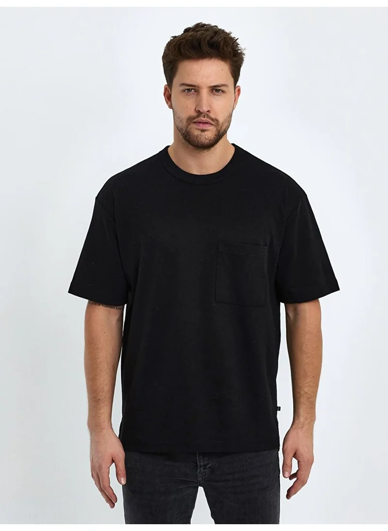 إل تي بي Men's Black T-shirt