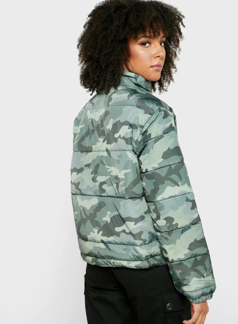 FOREVER 21 Zip Through Camouflage Puffer Jacket