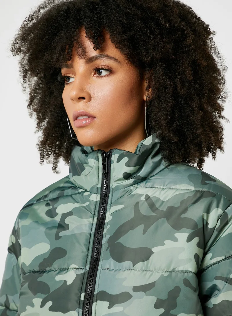 FOREVER 21 Zip Through Camouflage Puffer Jacket