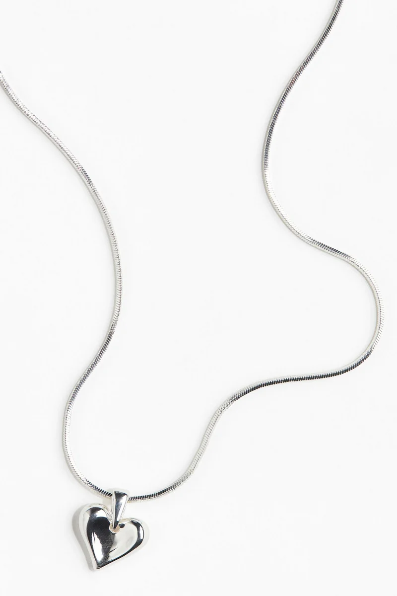 H&M Heart-pendant necklace