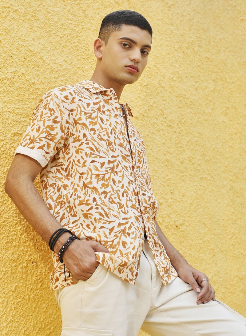 Campus Sutra Campus Sutra Men's Brown Foliage Strokes Shirt For Casual Wear | Spread Collar | Short Sleeve | Button Closure | Cotton Shirts Crafted With Comfort Fit For Everyday Wear  - Image 3