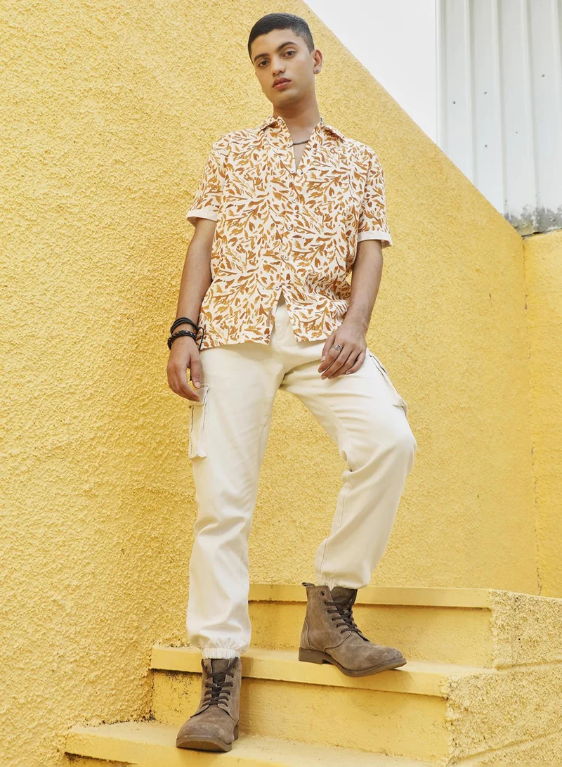 Campus Sutra Campus Sutra Men's Brown Foliage Strokes Shirt For Casual Wear | Spread Collar | Short Sleeve | Button Closure | Cotton Shirts Crafted With Comfort Fit For Everyday Wear