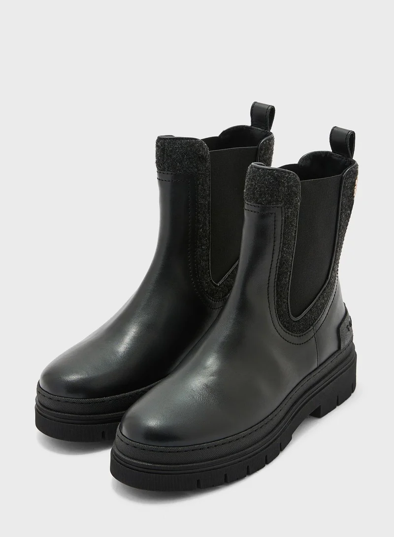 TOMMY HILFIGER Feminine Felt Chelsea Ankle Boots