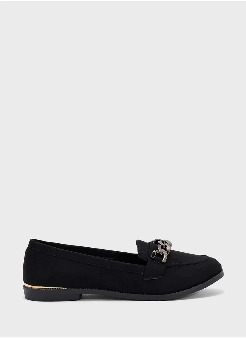 Ginger Loafer With Chain Strap