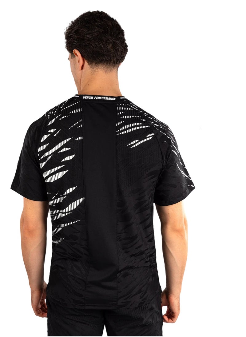 VENUM - UFC FUSION BY VENUM AUTHENTIC FIGHT NIGHT DRY TECH BLACK - Image 1