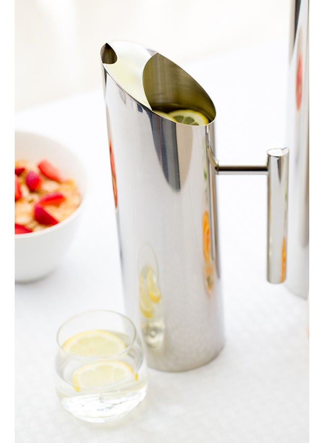Restaurantware Met Lux 50 Ounce Modern Water Pitcher, 1 Dent-Resistant Metal Drink Pitcher - With Ice Guard, Built-In Handle, Polished Stainless Steel Water Serving Pitcher, For Water Or Iced Tea, - Image 5