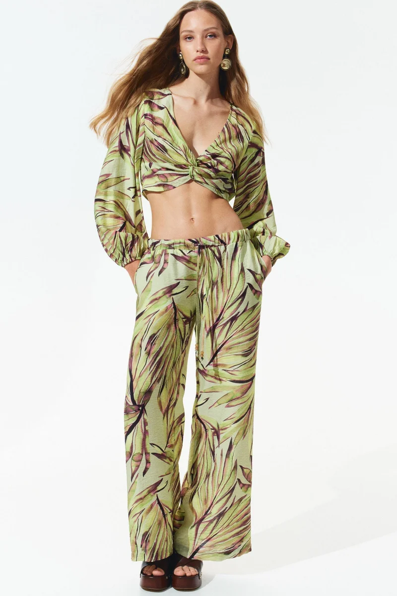 H&M Open-back blouse