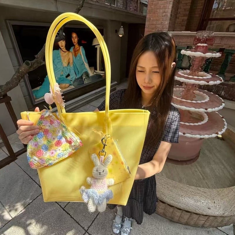 2026 New PVC Transparent Tote Bag Large Capacity Commute Shoulder Bag Jelly Handbag Women - Image 3