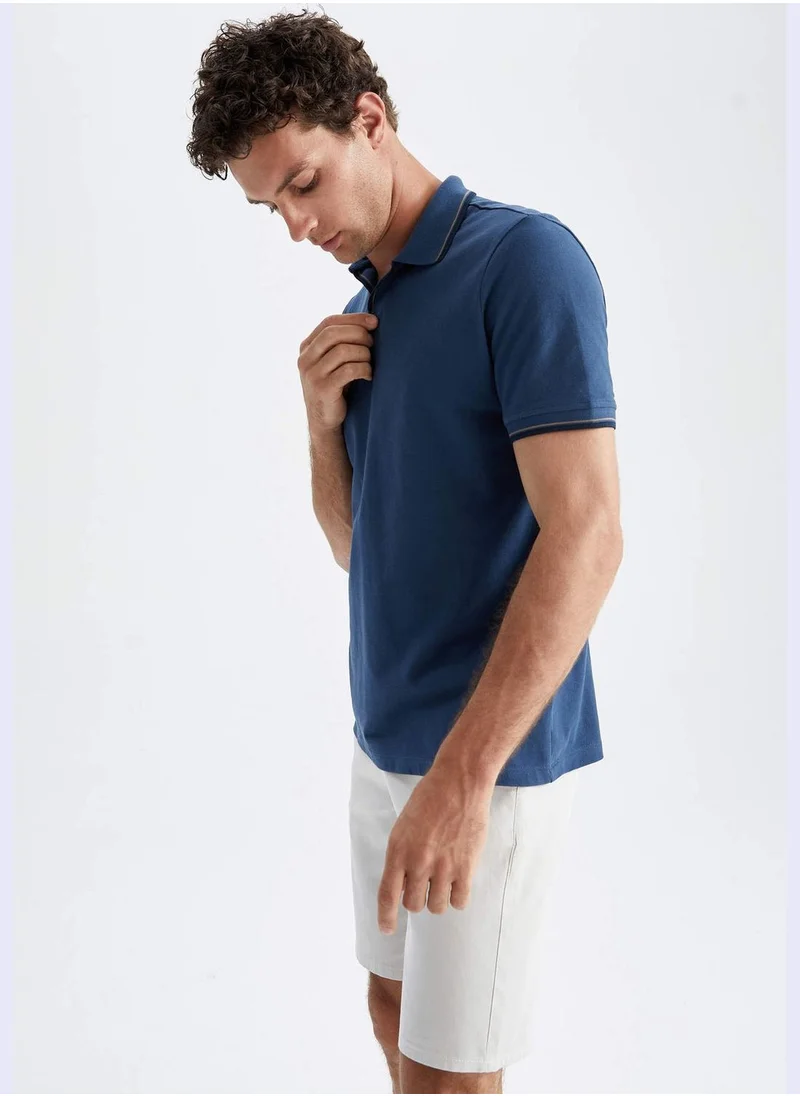 ديفاكتو Regular Fit Short Sleeve T-Shirt